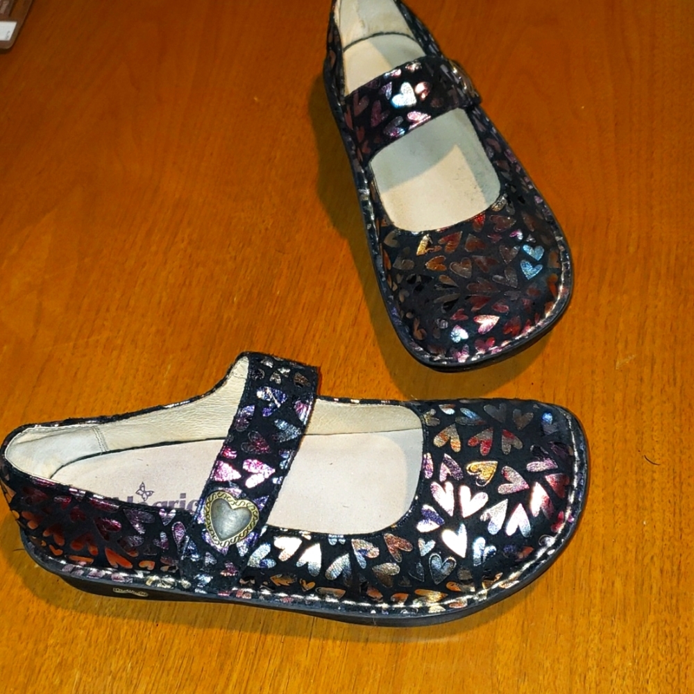 Alegria womens shoes size EU 39, US 8.5. Black w/multi. Very clean, barely worn.